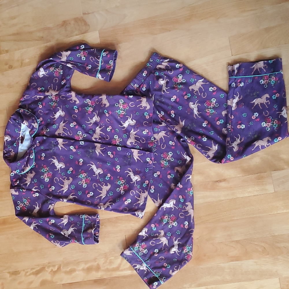 Outdoor kids purple flannel horse pjs size 5